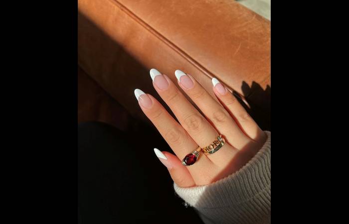 Modern Twists on the Classic French Manicure